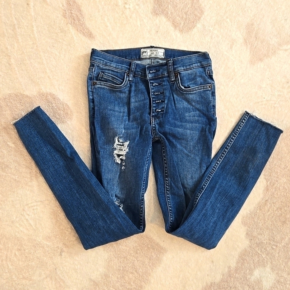 Free People Reagan button fly distressed skinny jeans denim size 25 EUC